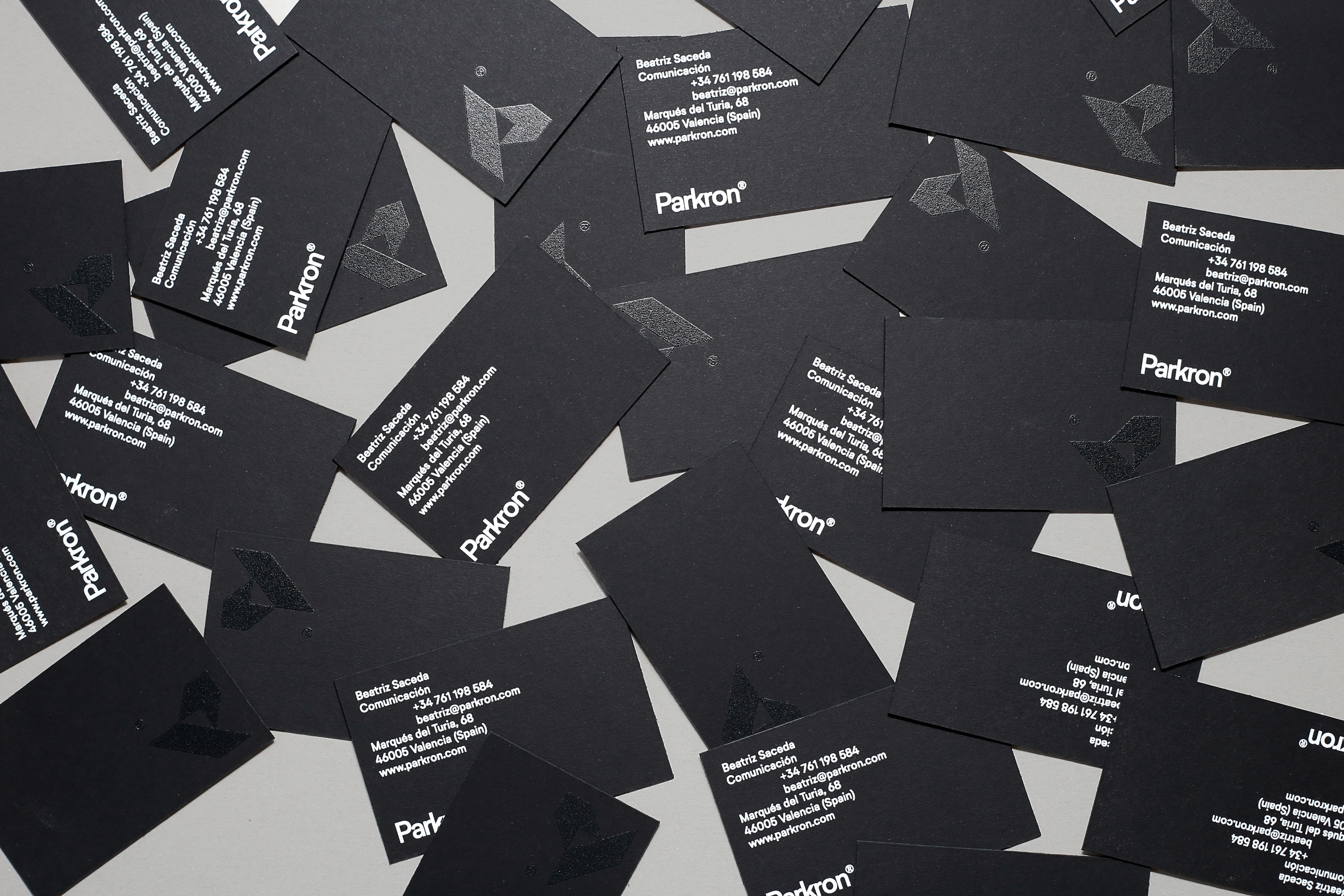 Diseño identidad visual app Parkron