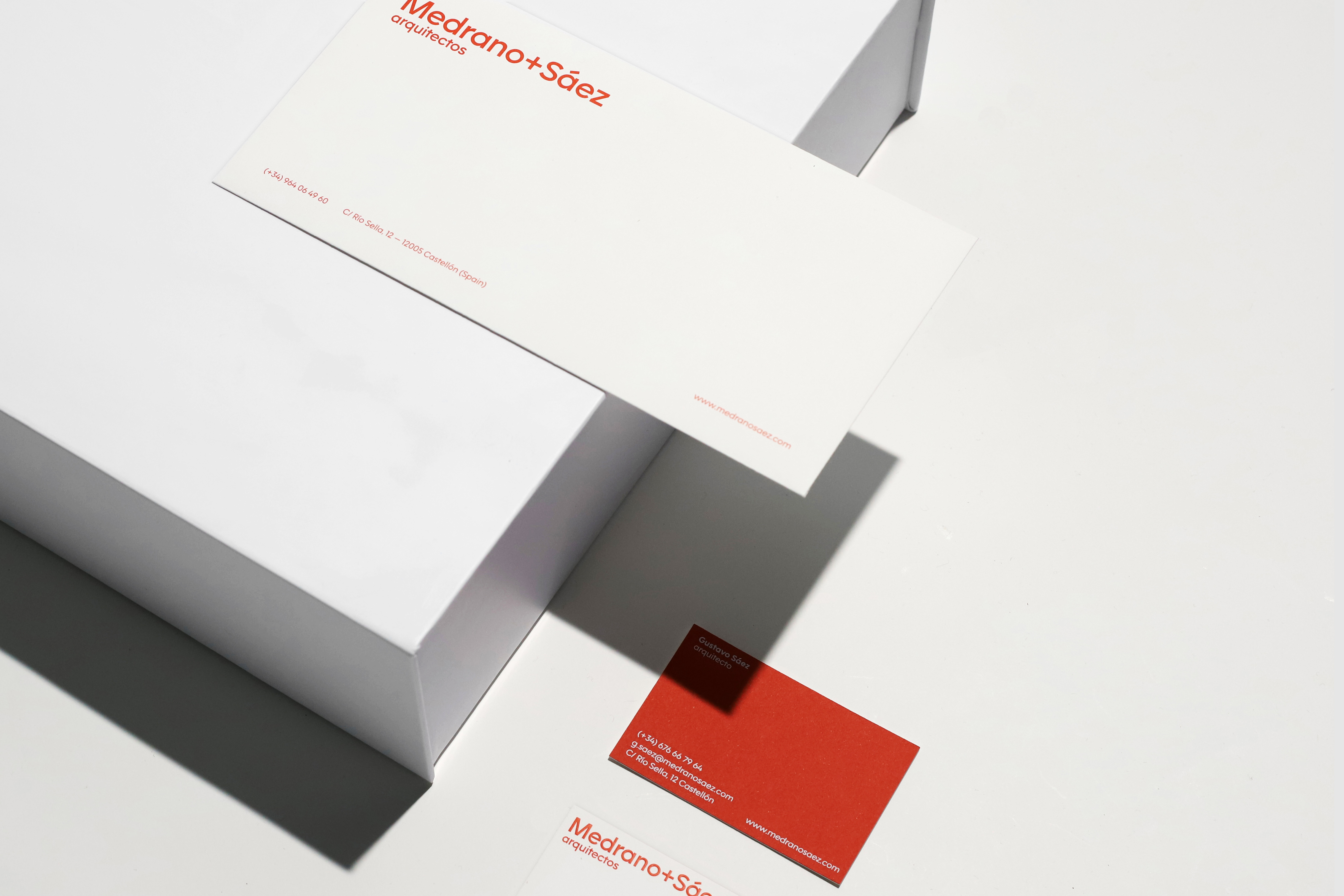 Diseño identidad visual despacho de arquitectura Medrano+Sáez Arquitectos