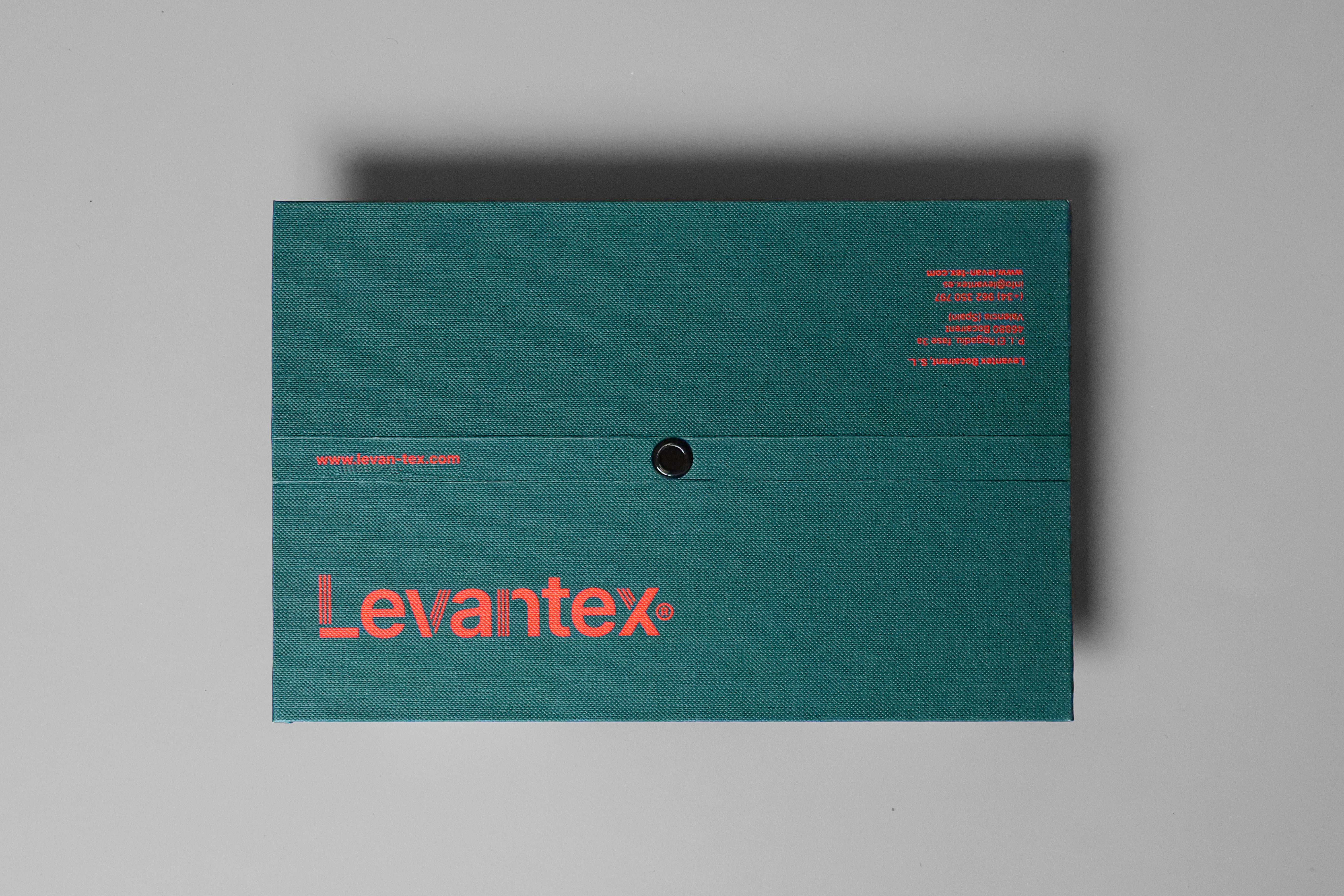 Identidad visual Levantex