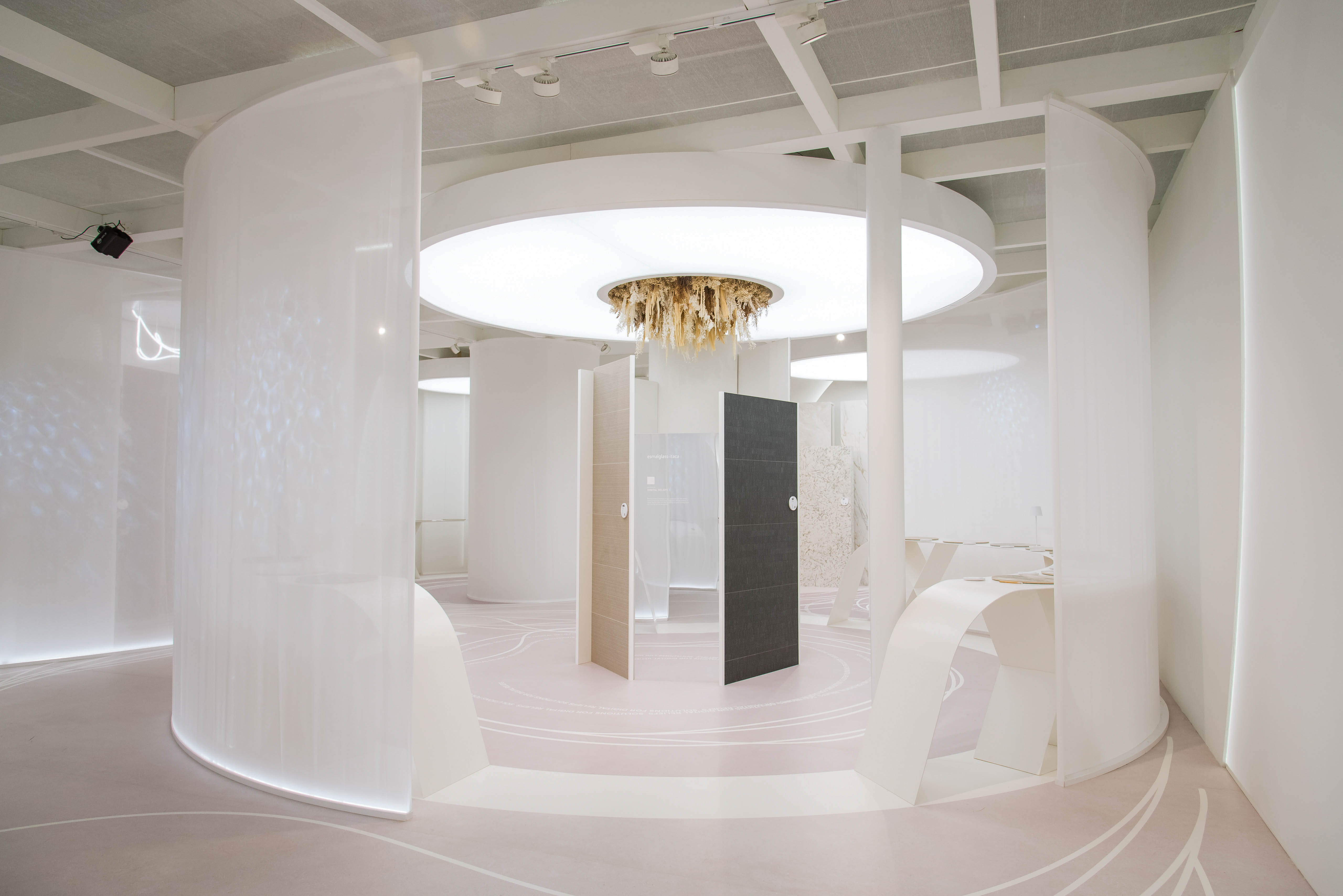 diseño stand cersaie